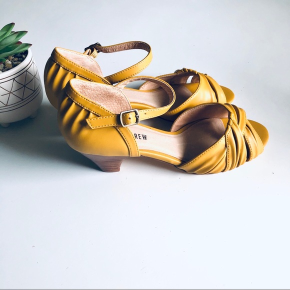 Chelsea Crew Nadia VTG Inspired Criss Cross Heel - Picture 2 of 9